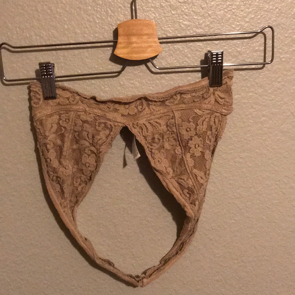 urban outfitters tan floral lace bralette